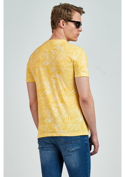 Giovane G. Designers T-Shirt