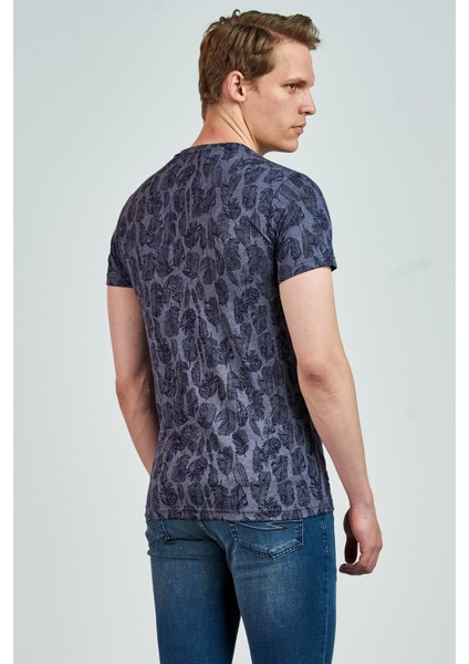 Giovane G. Designers T-Shirt