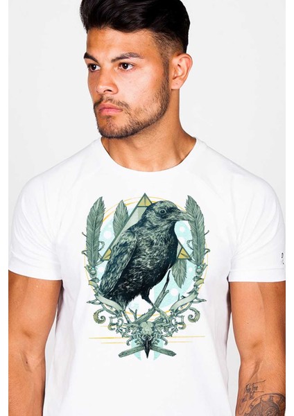 Ovanför Pyramiden Erkek Tshirt