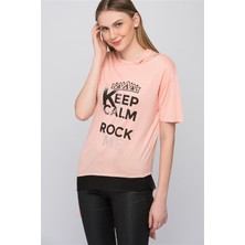 Miss Lusi 8101001 Keep Calm Baskılı Sol Yaka Kesik Kısa Kol Tunik