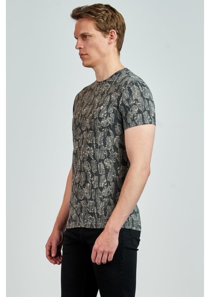 Giovane G. Designers T-Shirt