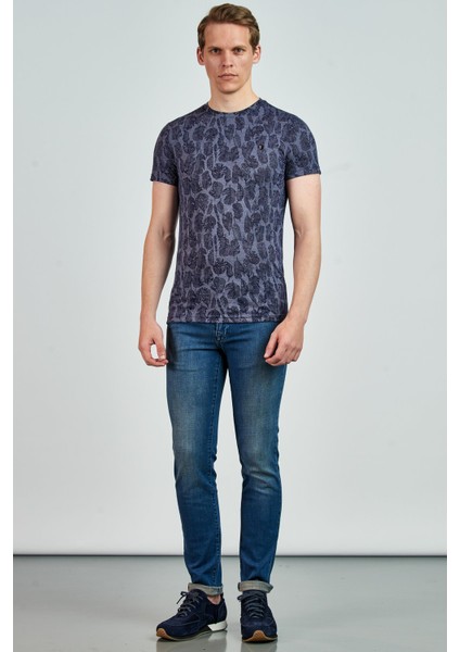 Giovane G. Designers T-Shirt