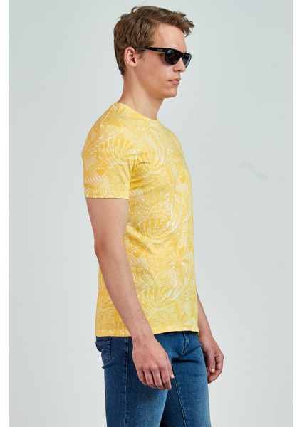 Giovane G. Designers T-Shirt