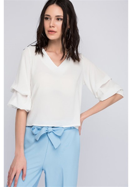 8122588 Kobe V Yaka Lastikli Iki Kat Kollu Bluz
