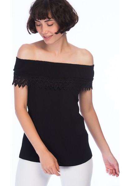 8259457 Şile Bezi Madonna Yaka Güpürlü Bluz