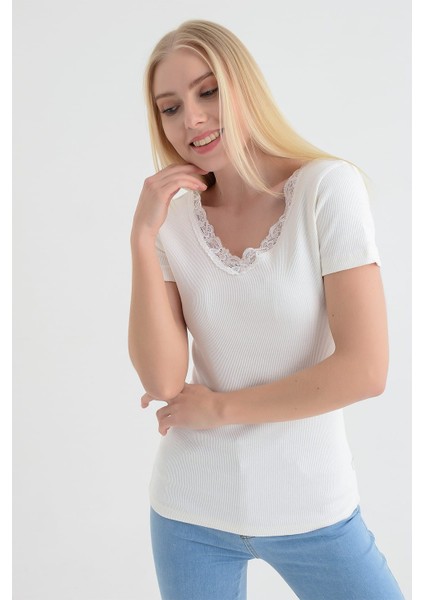 91515270 Kaşkorse Önü Arkası V Dantelli Kısa Kol Bluz fiyatları
