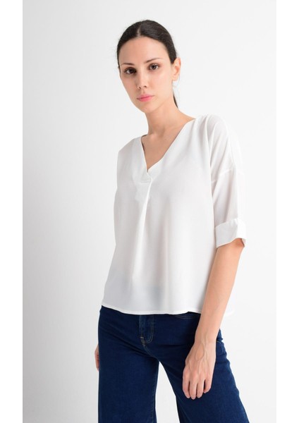 9182879 Kobe Yaka Bindirmeli Capri Kol Bluz fiyatları