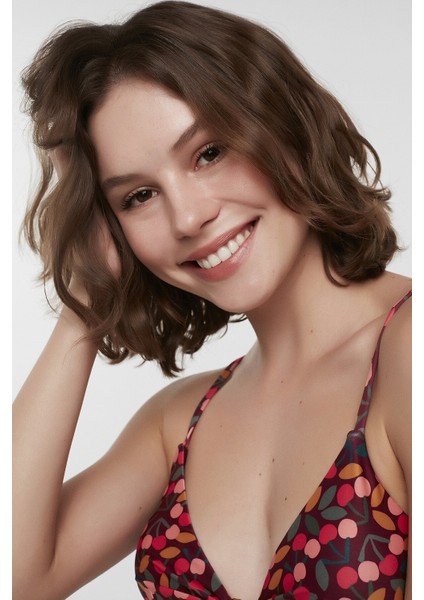 Çok Renkli Cherry Üçgen Knot Bikini Üstü fırsatları