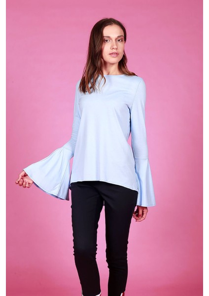 Kadın Mavi Kolları Volanlı - T-Shirt