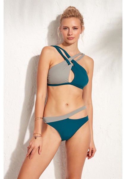 Önü Çapraz Bikini