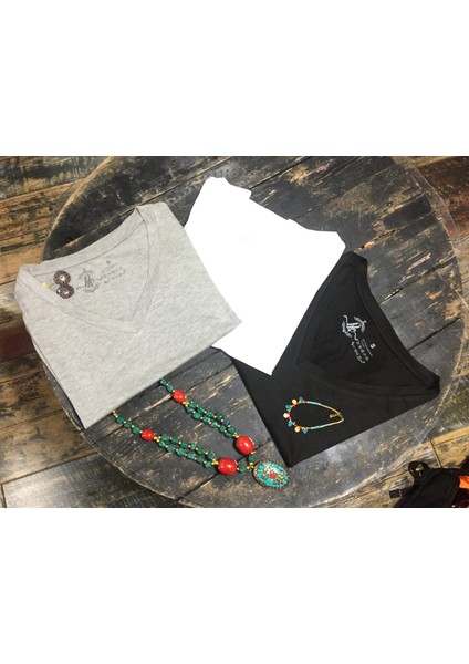 Si̇sters2hc Basic V Yaka Viskon Merserize Kumaşlı T-Shirt
