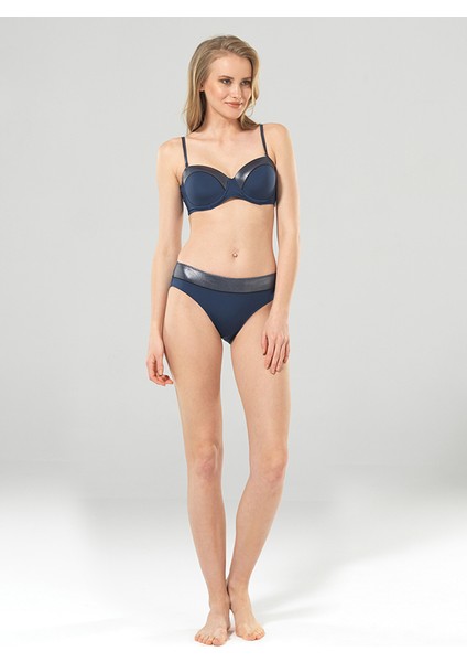 Kadın Bikini Altı 8905