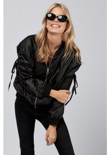 Kadın Siyah Windbreaker Ceket Mont modelleri