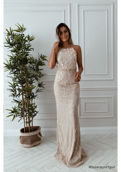 Açık Pembe Halter Yaka 3 Boyutlu Uzun Abiye Elbise