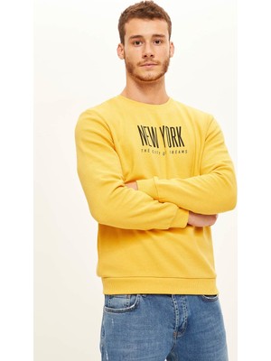 Defacto New York Baskılı Bisiklet Yaka Slim Fit Sweatshirt S1954AZ20WN