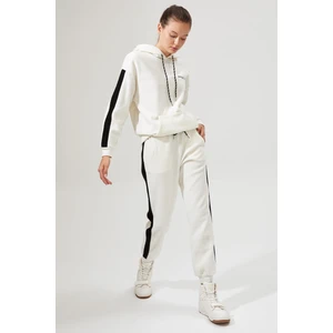 Şerit Detaylı Relax Fit Jogger Polar Eşofman Altı S6235AZ20AU