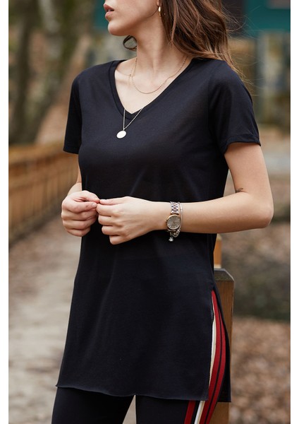 V Yaka Yırtmaçlı Basic T-Shirt 9KXK1-42903-02