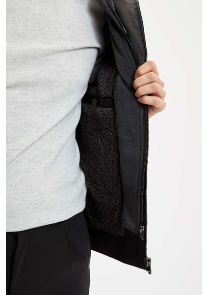 Slim Fit Kapüşonlu İçi Yumuşak Tüylü Suni Deri Mont N9693AZ20WN fırsatları