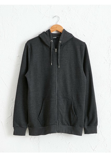 Erkek Kapüşon Yaka Sweatshirt