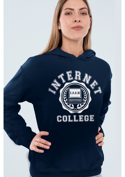 Internet Mektebi Lacivert Kapüşonlu Kadın Sweatshirt