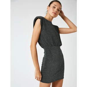 Kadın Kayik Yaka Vatkali Kısa Elbise