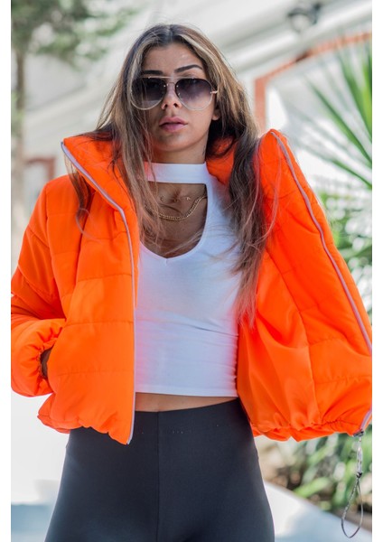 Kadın Turuncu Şişme Dik Yaka Fermuar Kapamalı Mont