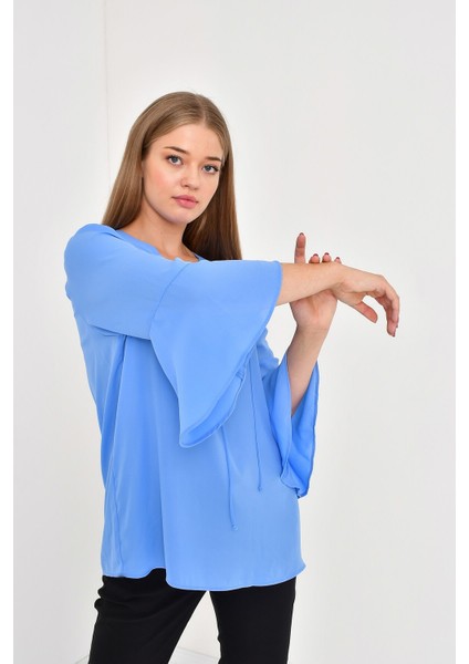 Önü ve Kolları Volanlı Bluz 45838