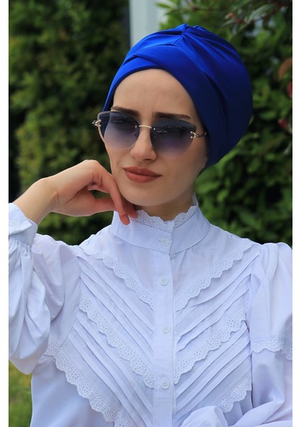 Çapraz Bone Saks Mavisi