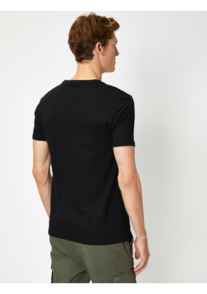 Erkek Bisiklet Yaka Kısa Kollu Basic T-Shirt fırsatları