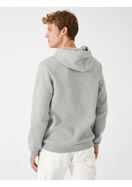 Erkek Kapüşonlu Uzun Kollu Sweatshirt