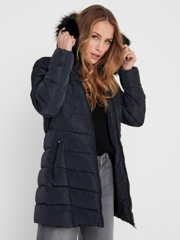 Only Kadin Lacivert Kapusonlu Uzun Puffer Mont 15216486 Fiyati