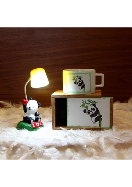 Sevimli Panda Işıklı Biblo Sarı Masa Lambası Afacan Panda Ahşap Kutulu Kupa Hediye Seti