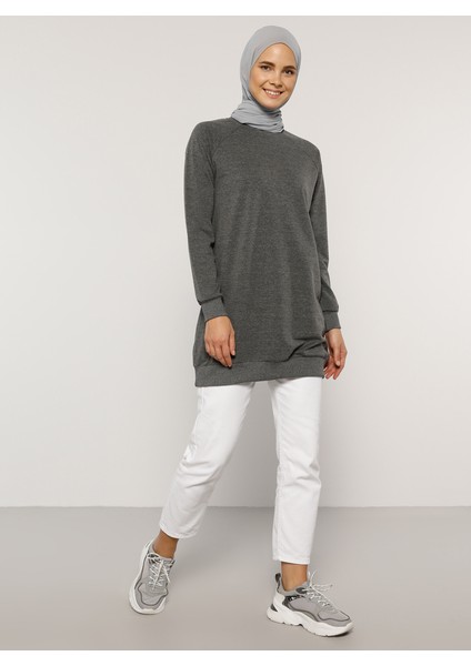 Basic Sweatshirt Antrasit modelleri