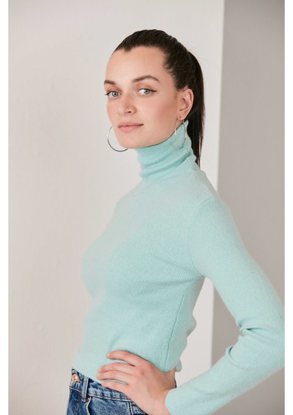 Su Yeşili Boğazlı Triko Kazak Kazak Boğazlı fırsatları