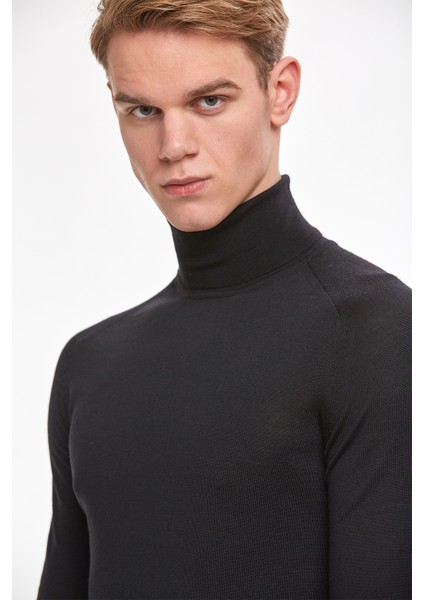 Boğazlı Slim Fit Siyah Merino Yün Triko indirimleri