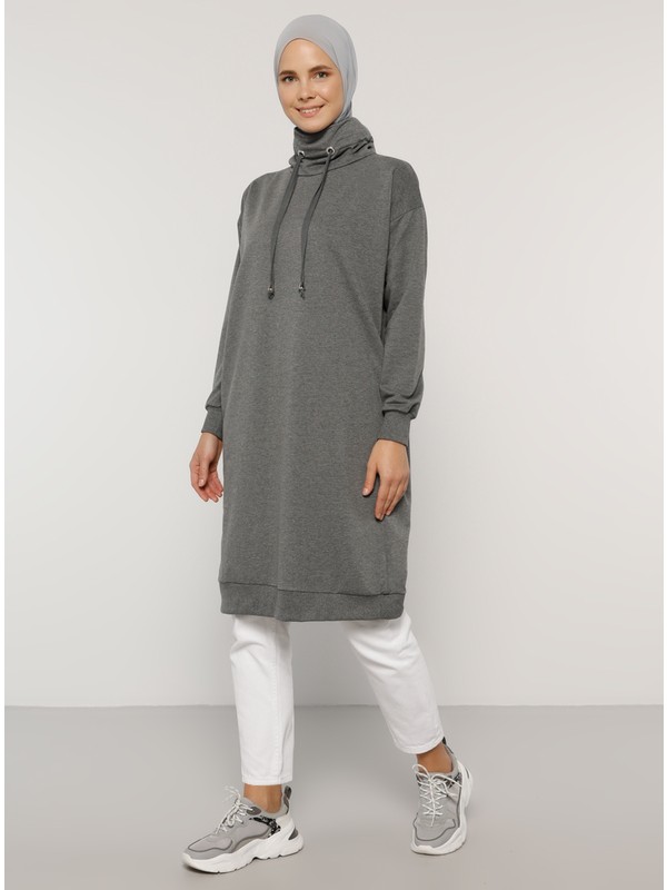 everyday basic sweatshirt