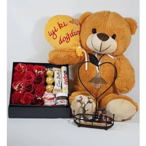 Doğum Günü Gül Kutusu Ferrero Çikolata İyi ki Doğdun Ayıcık Aşıklar Parkı