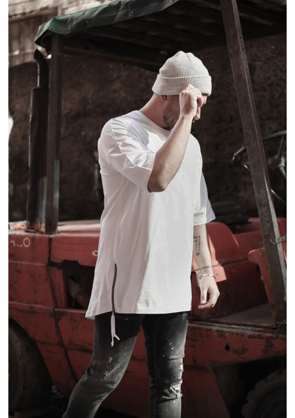 Beyaz Fermuar Detaylı T-Shirt 1KXE1-44339-01