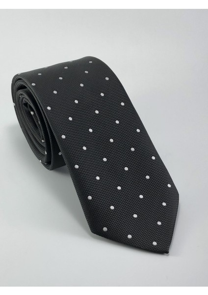 Siyah Beyaz Puntiyeli Kravat