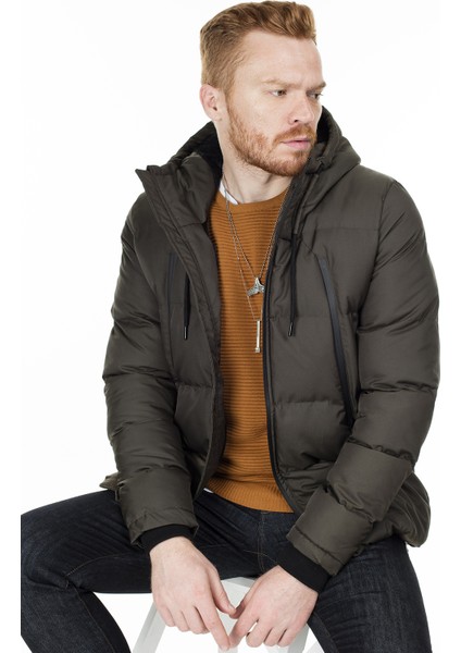Kapüşonlu Suya ve Rüzgara Dayanıklı Soğuk Geçirmez Slim Fit Mont Erkek MONT 5717101