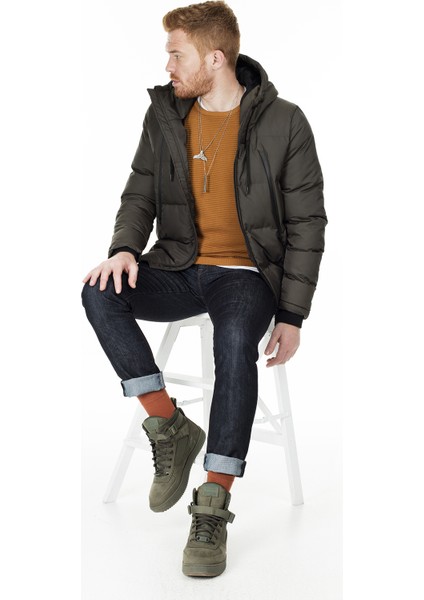 Kapüşonlu Suya ve Rüzgara Dayanıklı Soğuk Geçirmez Slim Fit Mont Erkek MONT 5717101