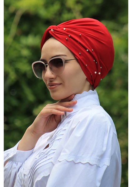 Incili Hazır Modelli Olmayan Dolama Bone Kırmızı Renk