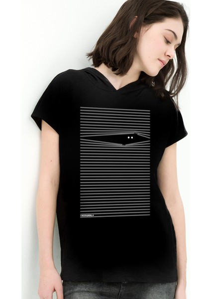 Noluyo Ya Siyah Kapşonlu Kısa Kollu Kadın T-Shirt