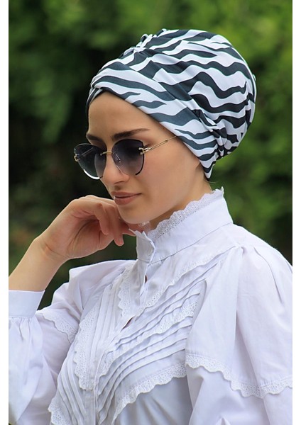Desenli Çapraz Bone Zebra Desen
