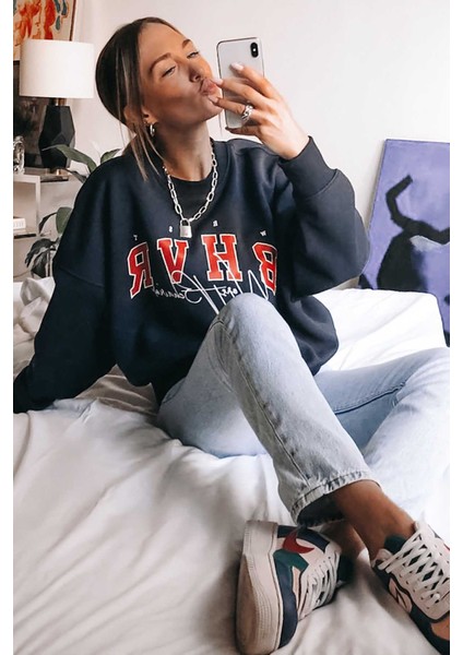 Mad Girls Lacivert Nakışlı Sweatshirt MG813 fiyatları