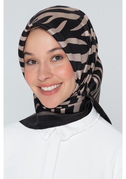 Yeni Sezon Nostalji Serisi Ipek Twill Eşarp 8274D-02