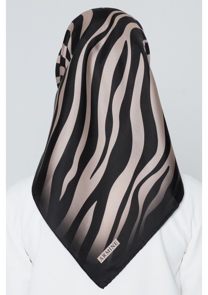 Yeni Sezon Nostalji Serisi Ipek Twill Eşarp 8274D-02