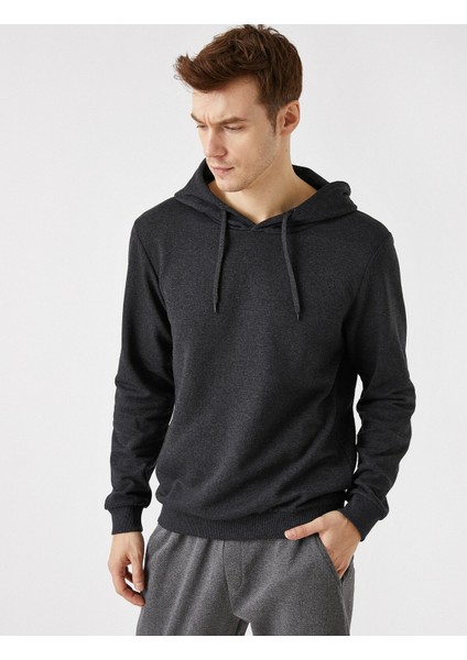 Kapüşonlu Pamuklu Uzun Kollu Basic Sweatshirt fiyatları