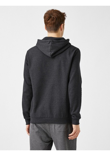 Kapüşonlu Pamuklu Uzun Kollu Basic Sweatshirt fırsatları