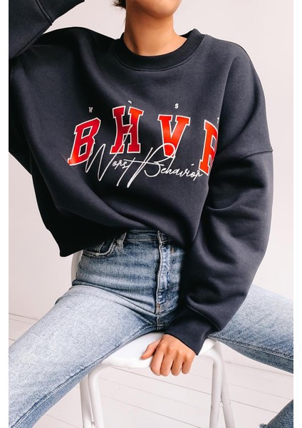 Mad Girls Lacivert Nakışlı Sweatshirt MG813